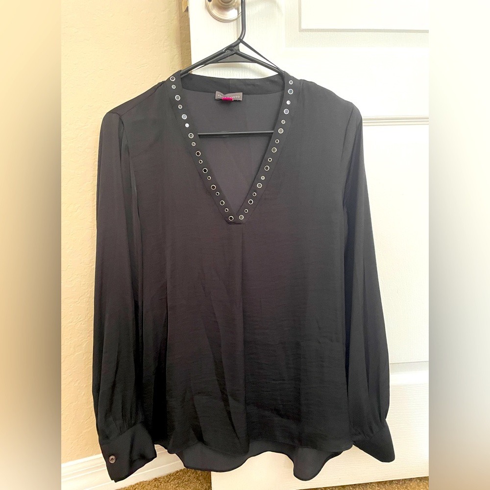 Vince Camuto- small